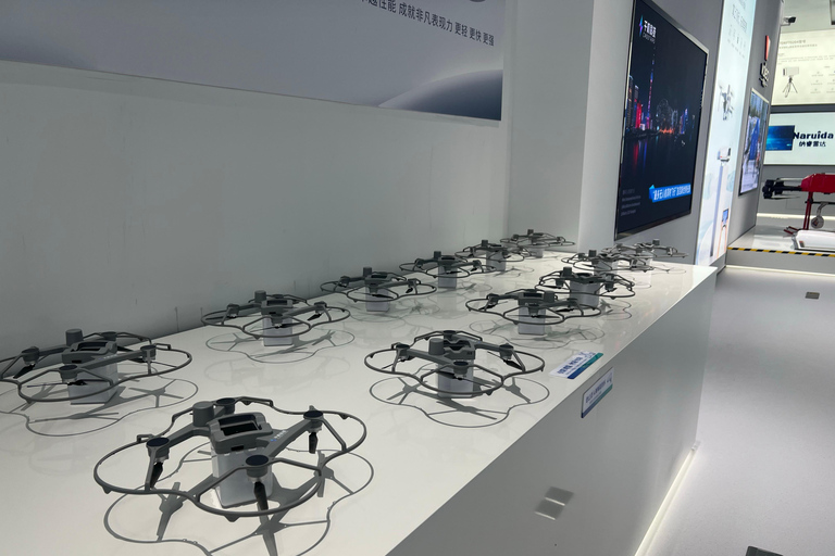 Guangzhou Tech Explore: Drones, Self-Driving Cars and AI Guangzhou Tech Explore: eVOLT, Robot & Self-driving(Private)
