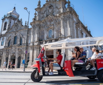 Porto: Guided City Tour by Tuk-Tuk and Douro River Cruise