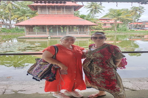 Kochi: Tuk-Tuk-Ausflug mit versteckten SchätzenKochi: Ausflug mit dem Tuk-Tuk zu versteckten Schätzen