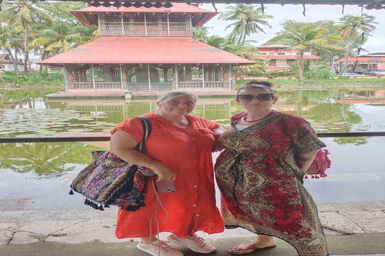 Kochi: Tuk-Tuk-Ausflug mit versteckten SchätzenKochi: Ausflug mit dem Tuk-Tuk zu versteckten Schätzen