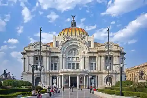 Mexico City Tour: Walk the Iconic Historic Center