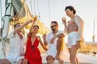 Malaga, voyage de voile en catamaran avec option de coucher de soleil - Housity