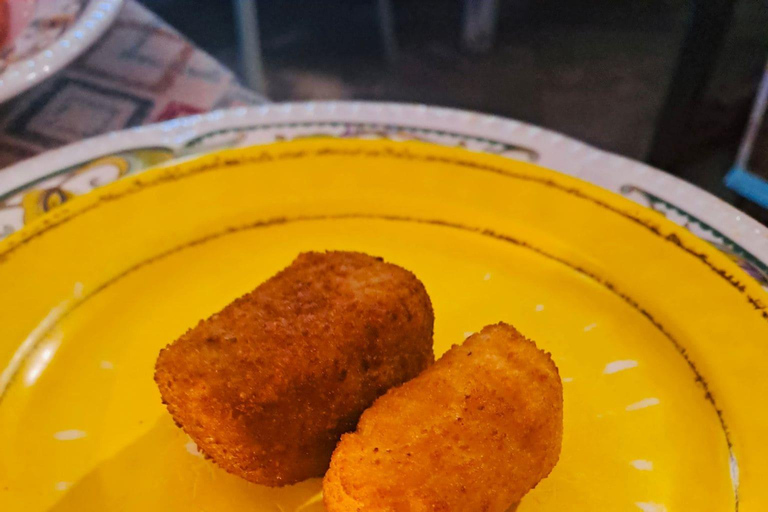 Granada Food Tour: Tapas and Drinks with a Local Granada Food Tour: Come for the Alhambra, Stay for the Tapas