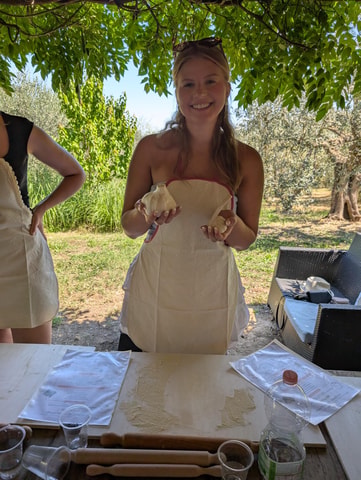 San Gimignano: Tuscan Cooking Class with Wine & Lunch (Small Group)