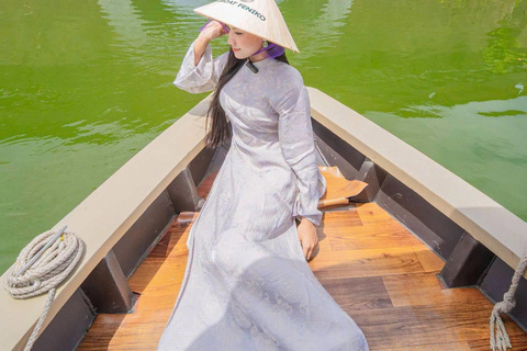 Hue Electric Boat Trip: Perfume River & Royal Canal Private Boat & hotel pick up (Manual Confirm)
