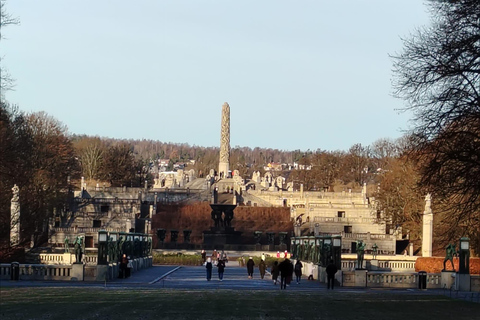 Oslo: Private Fortress, Fjord, and Royal Heritage Tour