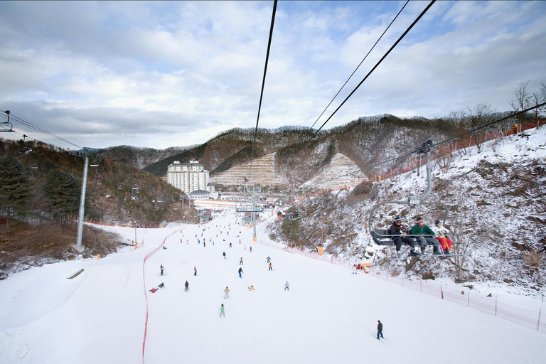 Elysian Ski Day Tour (pełny pakiet na narty i snowboard)SKI_Odjazd ze stacji Dongdaemun H&amp;C Park wyjściem 11