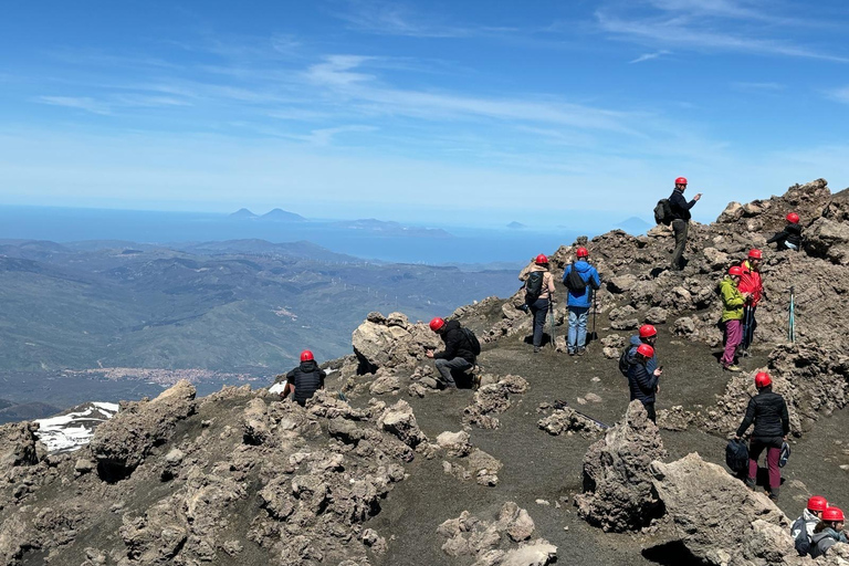 Nicolosi: Tour guiado ao pôr do sol no Monte Etna com teleférico e jipe