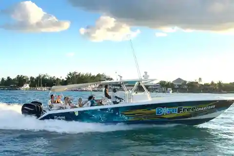 Nassau : Cochons à la nage, plongée en apnée et déjeuner en bateau rapide
