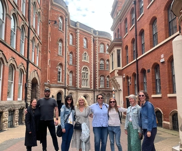 Nottingham Walking Tour with a Local Guide