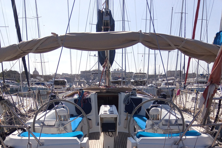 Malta: Private Sailing Cruise Malta: Private Sailing Cruise with Wind Magic Charters