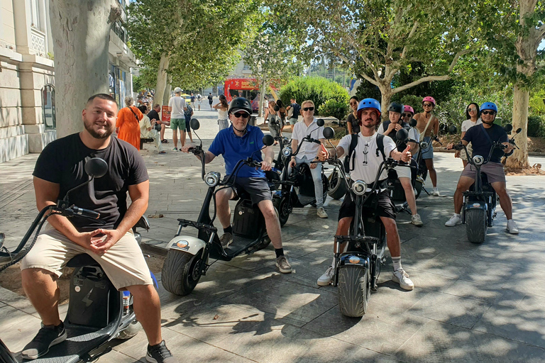 Athen: Geführte E-Scooter-Tour im Akropolis-Gebiet