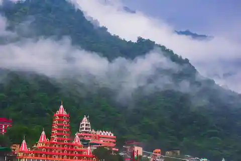 Rishikesh Walking Tour (2 Hours Guided Walking Tour)