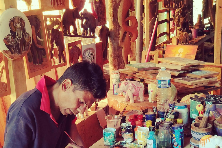 Kandy: Guided City Tour with Boat Ride & Tuk-Tuk Ride