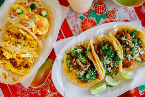 Houston: Curated Taco Tour with Bus Ride
