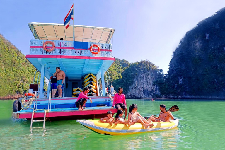 Phuket: James Bond eiland per grote boot met zeegrot kanoënPhuket: James Bond-eiland per grote boot met kanovaren in zeegrotten