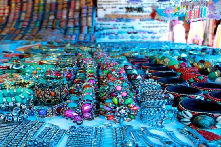 Delhi: oude en nieuwe Delhi, rondleiding van een hele of halve dagHaif-Day New Delhi Tour met auto, gids en chauffeur