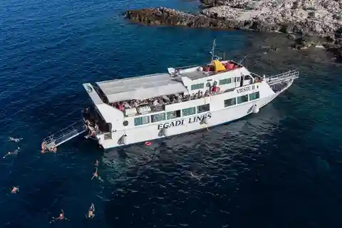 From Erice: Minicruise Favignana and Levanzo w/lunch