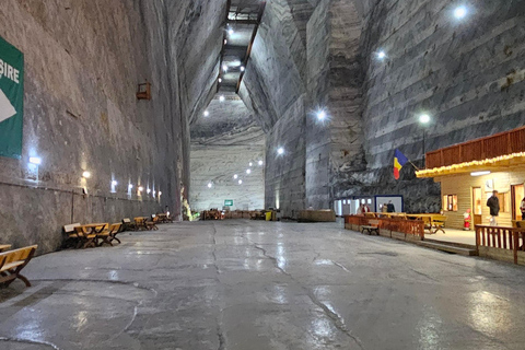 Bucharest: Slănic Prahova Salt Mine & Dracula's Grave tour