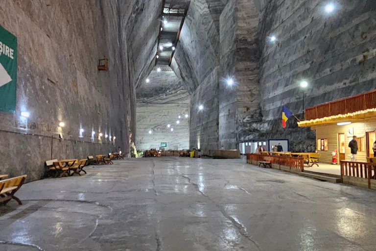 Bucharest: Slănic Prahova Salt Mine & Dracula's Grave tour