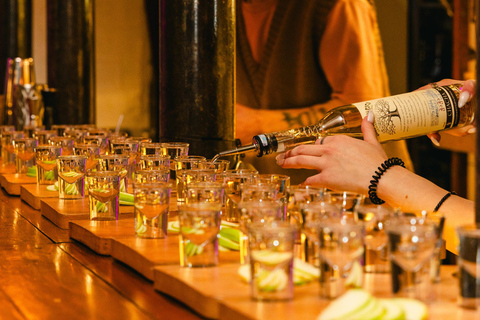 تبليسي من العنب إلى الزجاج - اكتشف نكهات تشاتشا الجريئة