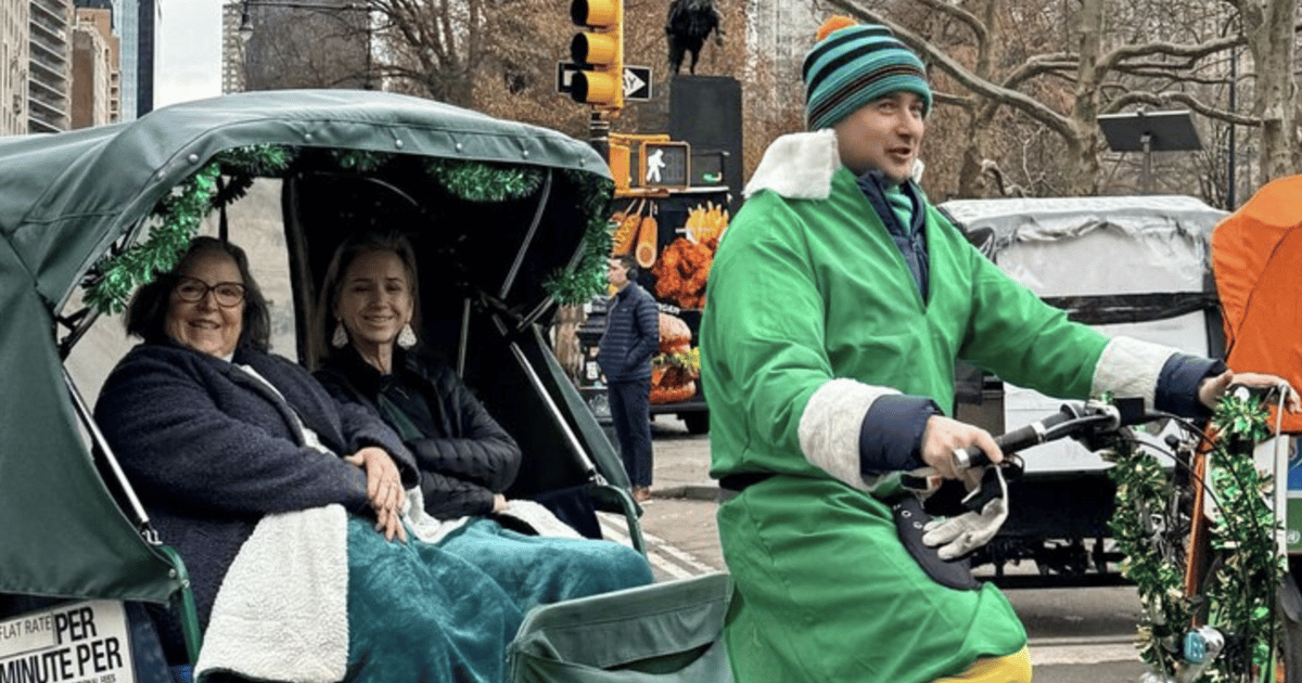 NYC Elf Home Alone 2 Locations Central Park Pedicab Tour GetYourGuide NYC Elf Home Alone 2 Locations Central Park Pedicab Tour GetYourGuide