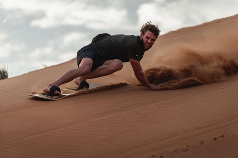 Condivisione: Safari nel deserto con corsa sulle dune e giro in cammelloCondivisione: Safari nel deserto con corsa sulle dune in 4x4 e giro in cammello