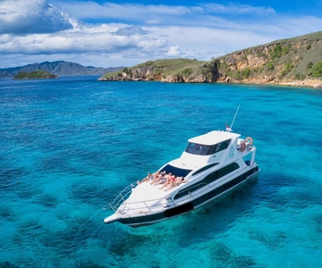 Sharing full day trip Komodo