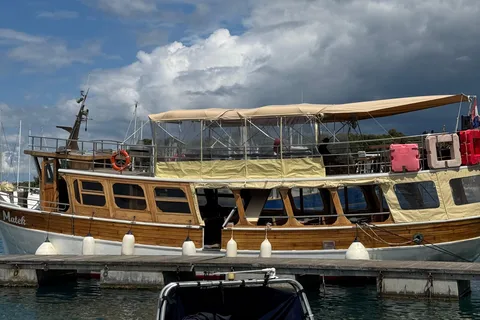 Novigrad: excursión en barco por el fiordo de Lim y Rovinj con almuerzo y bebidas