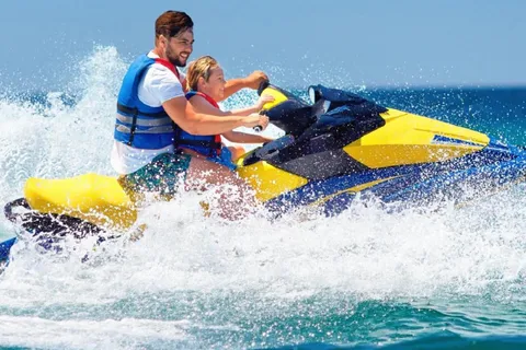 Doha: JetSki Experience at Al Corniche With Transfer