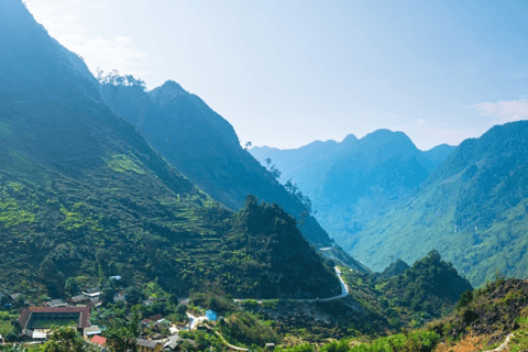 From Sapa/Hanoi: Ha Giang Loop 4 Days 3 Nights self-driving.