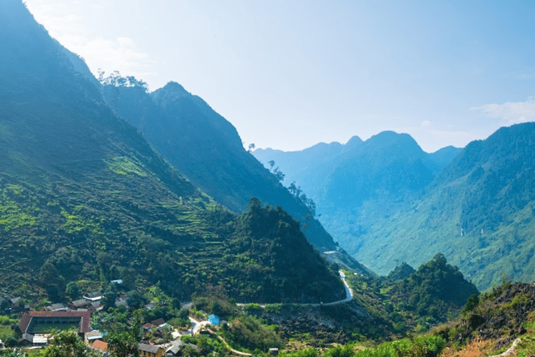 From Sapa/Hanoi: Ha Giang Loop 4 Days 3 Nights self-driving.