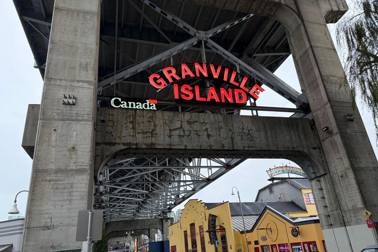 Vancouver: Hop-On Hop-Off City Tour by Car, Small Group