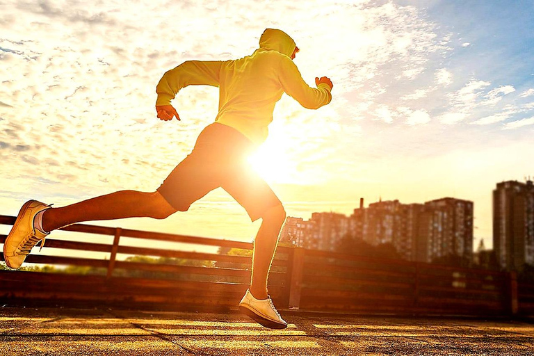 Warsaw: Sunrise Running Tour Along the Vistula Riverbank