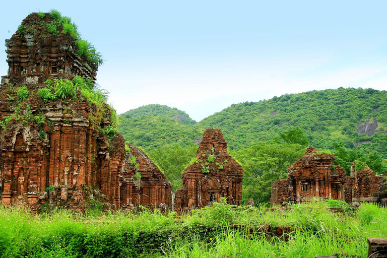 Z Da Nang: Wycieczka z przewodnikiem po Sanktuarium My Son z lunchem