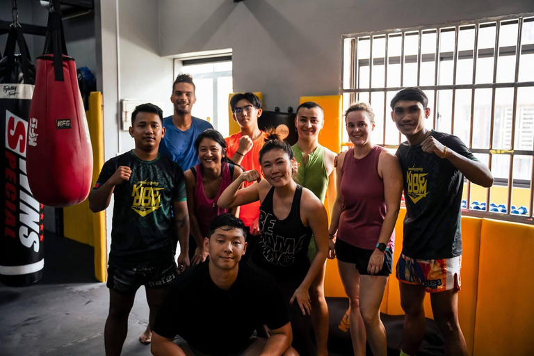 Phnom Penh: 2-Hour Private Kun Khmer Experience