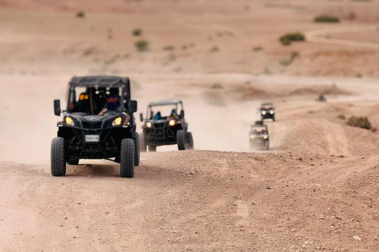 Marrakesz: Agafay Desert Dinner Show, przejażdżka na wielbłądzie, 1-godz. Buggy