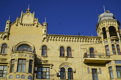 Baku: Tour della città vecchia di Icherisheher e del centro cittàBaku: la città vecchia di Icherisheher e il centro di Baku