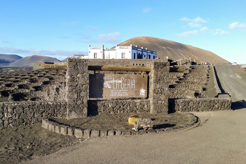 Montañas del Fuego de Lanzarote: Tour de medio díaMontañas del Fuego de Lanzarote: Tour de medio día (ES)