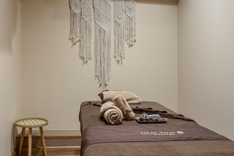 Bangkok: ThaiThai Massage near BTS Asok (Sukhumvit 25) Coconut Aromatherapy Oil Massage (90 Min)