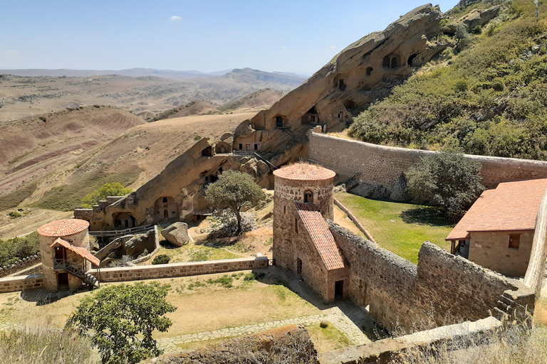 Tbilisi: David Gareja, Rainbow Mountains & Sighnaghi Tour