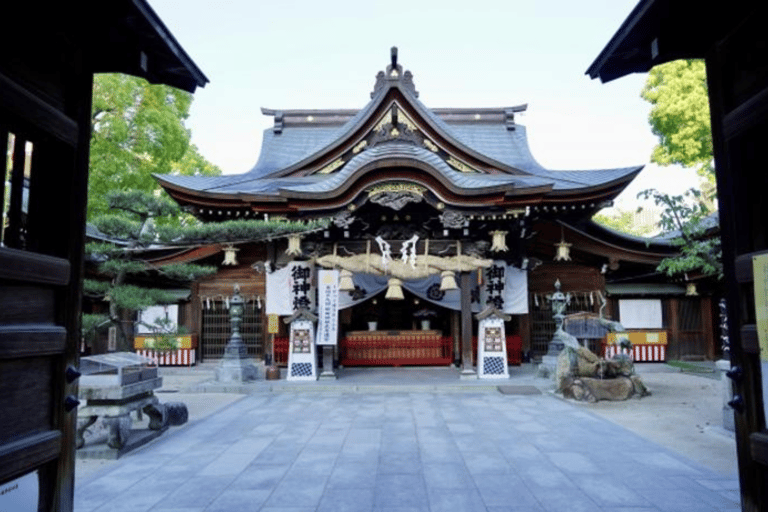 Fukuoka: Hakata Temple District Guided Walking Tour