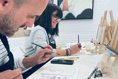 Paint Your Tile and Create Your Unique Piece in an Art Gallery in Lisbon Paint Your Own Tile and Create Your Unique Piece in an Art Gallery in Lisbon