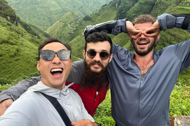 3-Day Deluxe Ha Giang Loop to All Highlights, Stay Resort 4* Tour with 2-way Limousine Tickets included