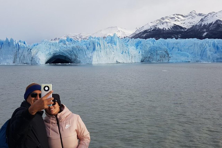 Guided Tour National Park+Perito Moreno Glacier+Sailing (optional) Guided National Park Tour + Perito Moreno Glacier + Navigation 1 hour
