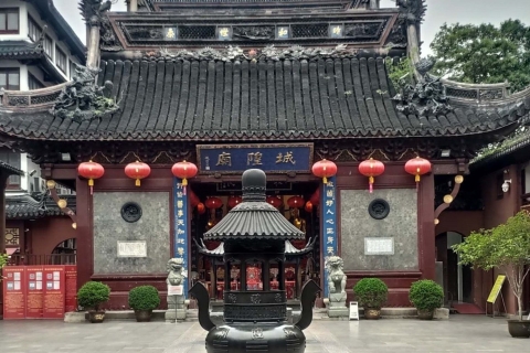 Shanghai: visite privée à pied du jardin Yu et du temple du dieu de la villeVisite uniquement avec prise en charge à l'hôtel