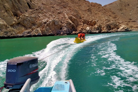 Da Sharjah/Dubai: Escursione di un giorno a Dibba e Musandam e crociera in Dhow