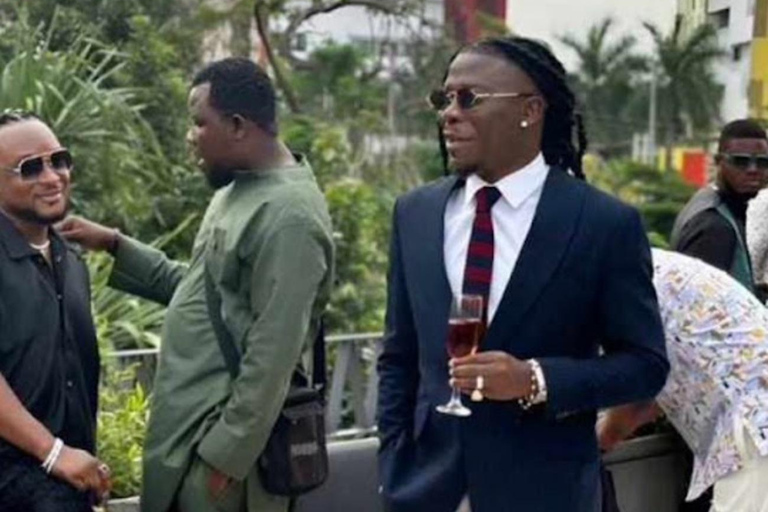 Accra: Instagrammable Nightlife Tour with a welcome drink Accra Tour: 1 Welcome Drink, 360° Skybar Views, & Shopping