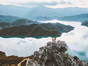 Lac de Bovilla, randonnée et baignade, excursion d'une journée