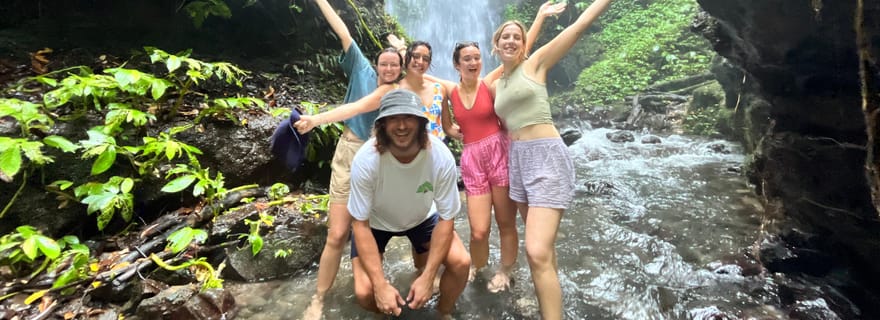 Lombok : cascades de Benang Kelambu et Stokel, culture et plage